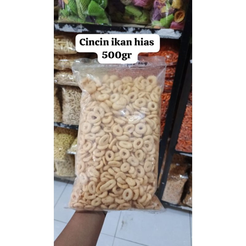 

Makanan Kering Cincin Ikan Hias Snack kemasan 500Gr