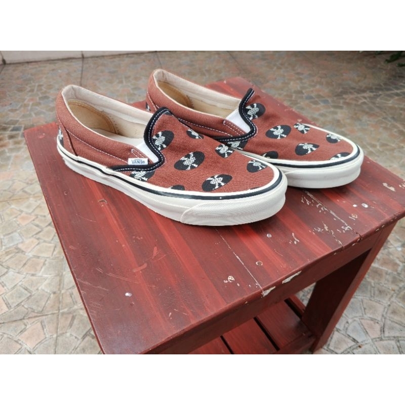 Vans Slip-On x Wacko Maria 'Records-Brown'