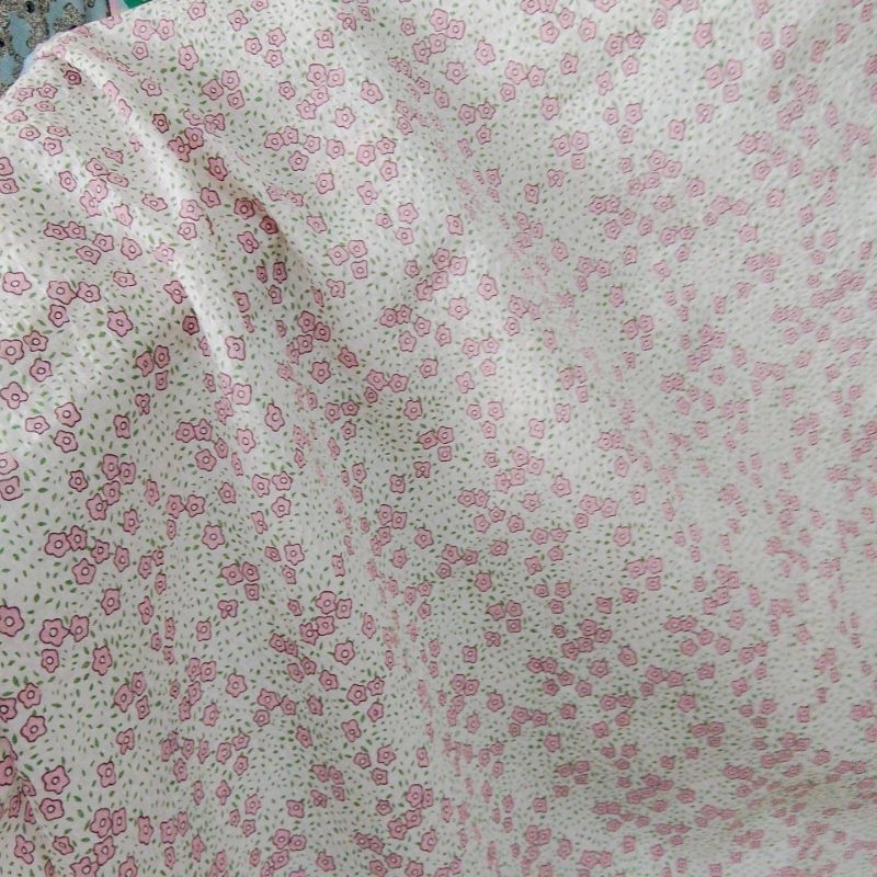 kain katun crinkle motif bunga - kain crinkle motif - kain crinkle Paris - harga persetengah meter -