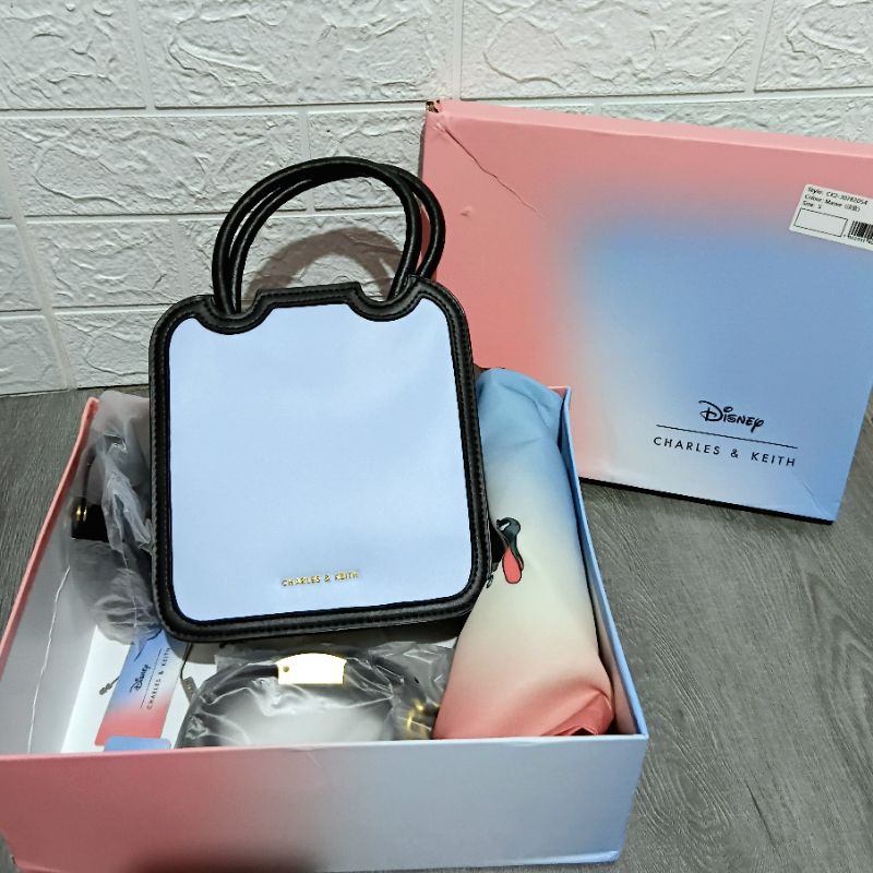 SLING BAG CHARLES & KEITH X DISNEY