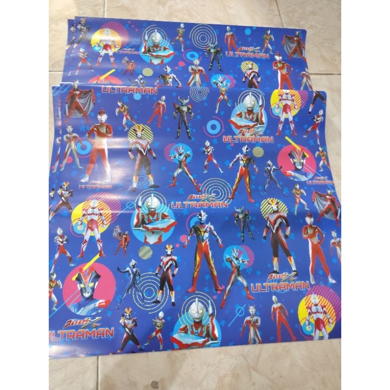 

kertas kado glossy ultraman
