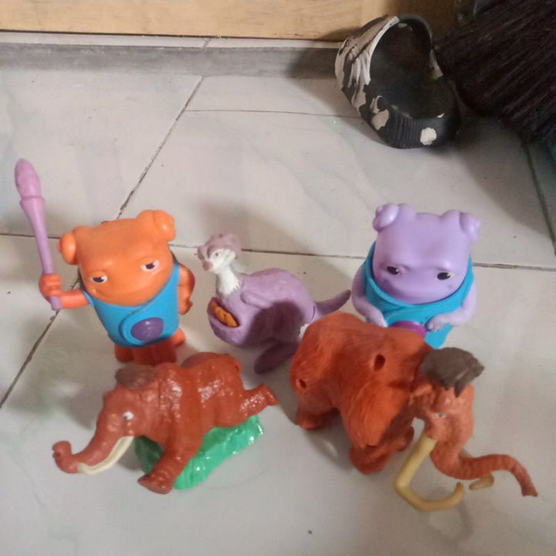 mainan mcd preloved home x ice age
