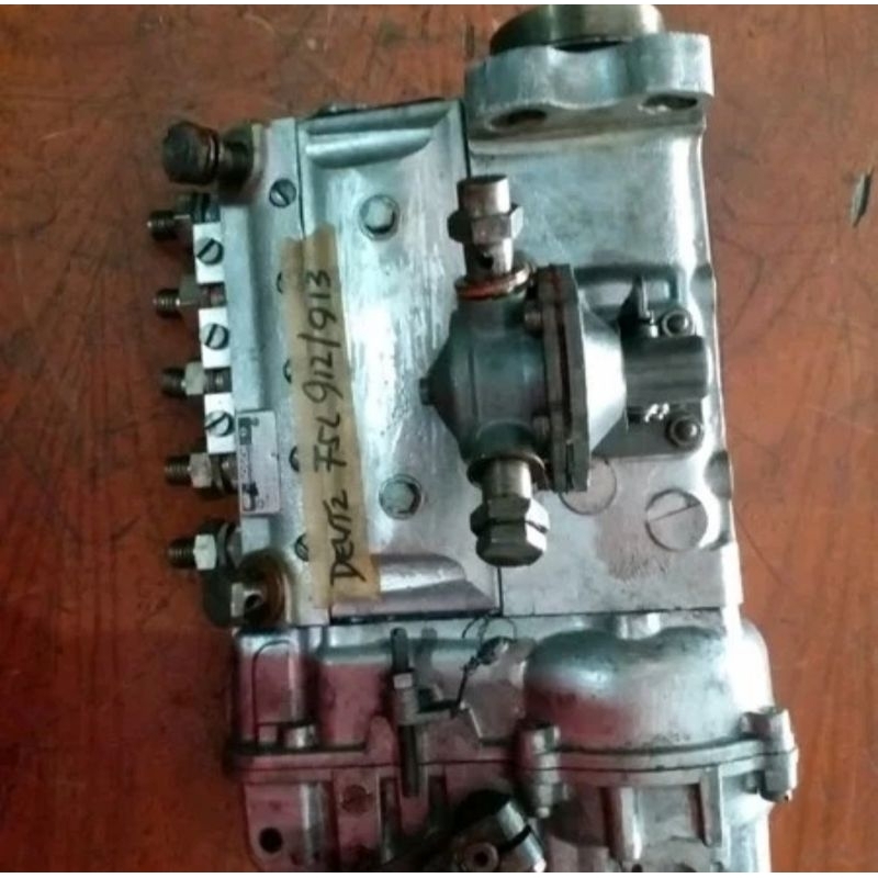 fuel injection pump assy Deutz F5L912/F5L913 5cylinder(seken/bekas)