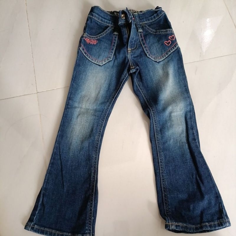 Preloved Celana Levis Anak Perempuan 4-5 tahun