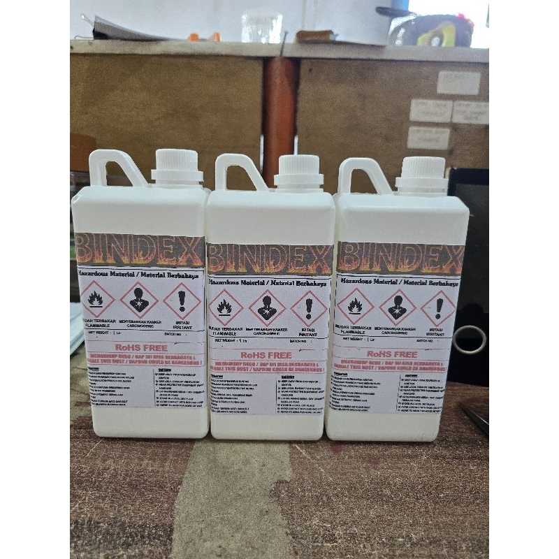 PERONTOK CAT BODY MOTOR PELASTIK DAN BESI.1 L