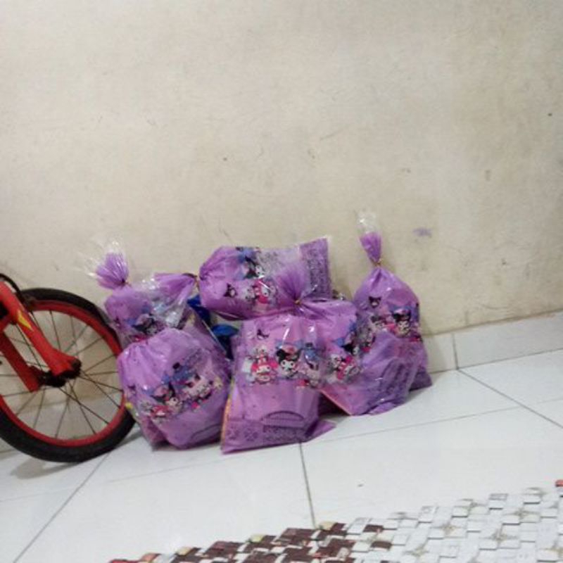 

SNACK ULTAH ANAK