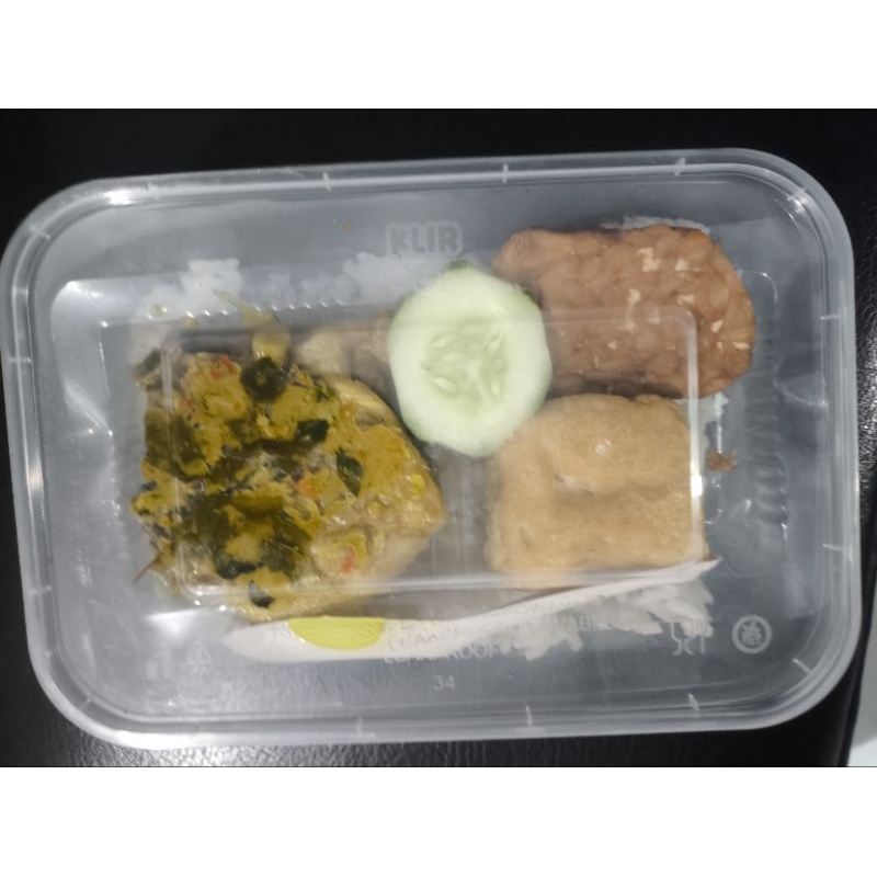 

6 box nasi ayam woku + free minuman