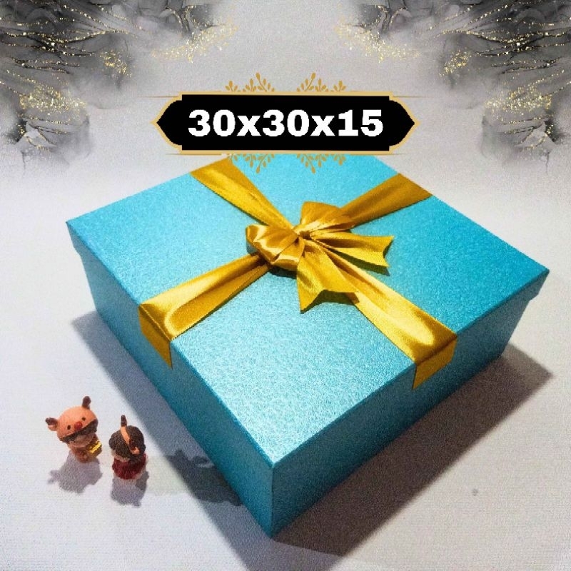 

Hardbox 30x30x15 Kotak Kado Gift Box Hampers Bridesmaid Custom Premium Grosir