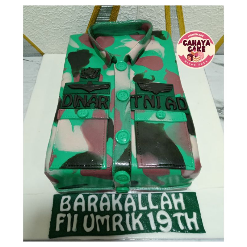 

Kue Custom Seragam TNI AD / TNI Custom Cake / Kue Ultah Custom TNI