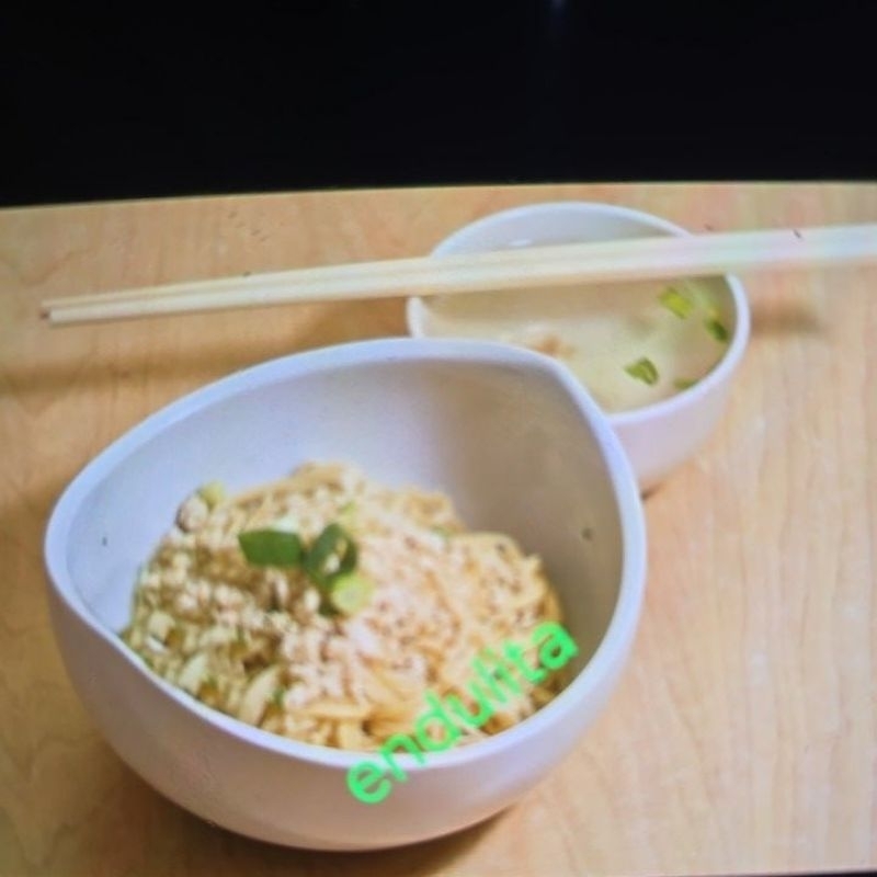 

Mie Kuning Ayam Frozen
