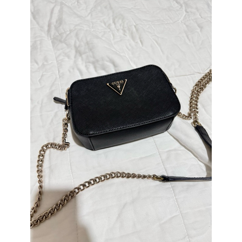 gues noelle crossbody camera bag