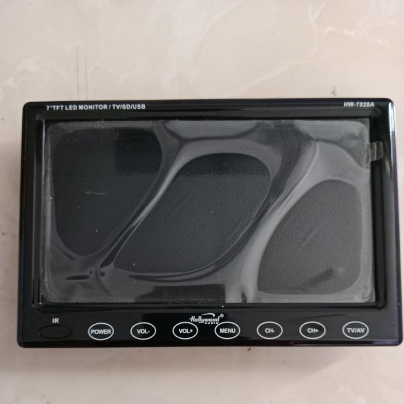 tv monitor mobil 7 inch / tv kaca on dash hollywood