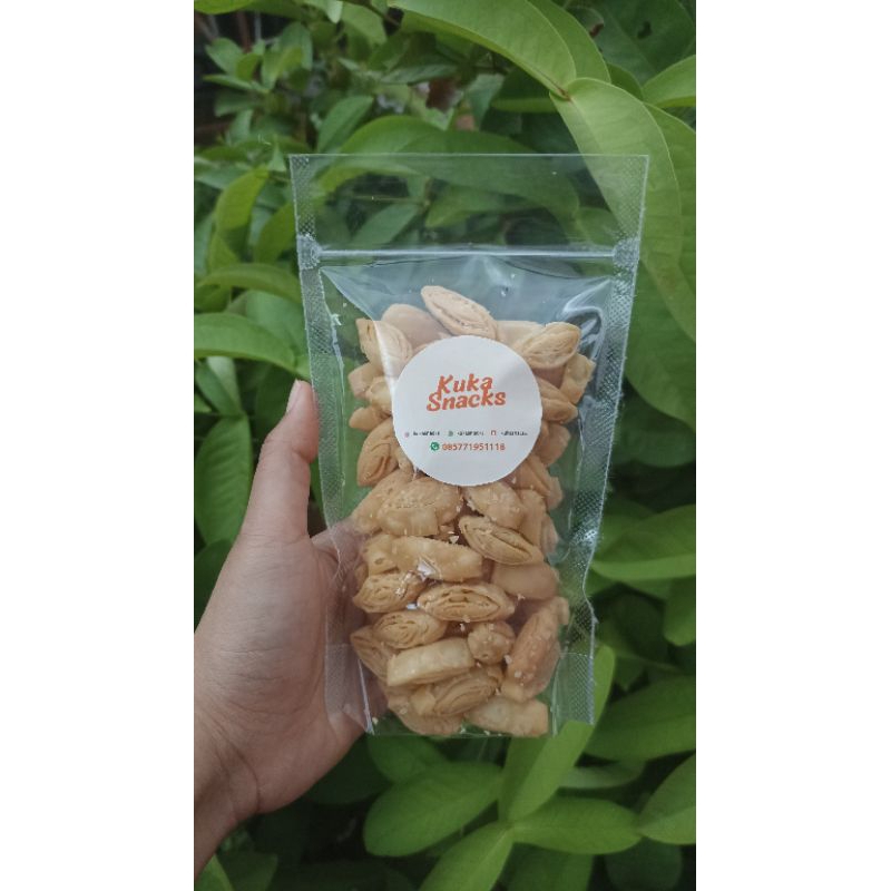 

Stik Daun Kuka Snacks / Stik Daun Mini / Cemilan Asin Gurih