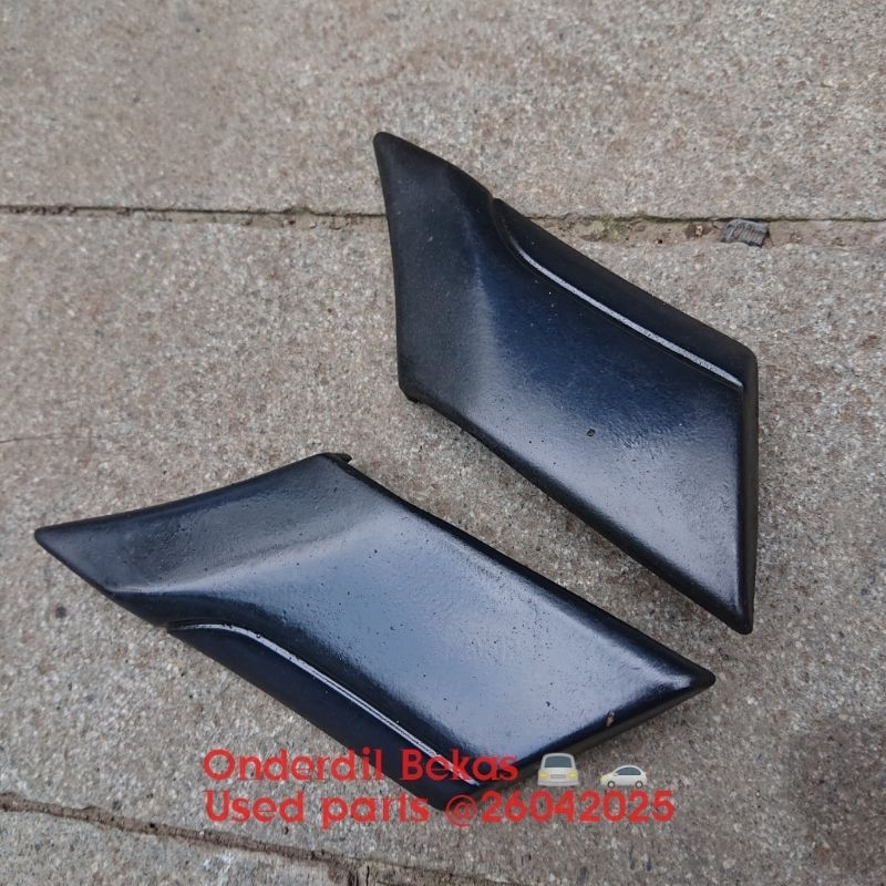 list body moulding fender belakang Mercedes Benz mercy w202 c200 tahun 1995