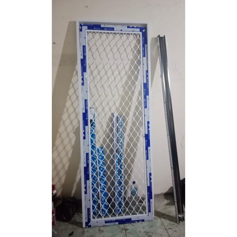 Pintu Expanda anti Nyamuk Aluminium