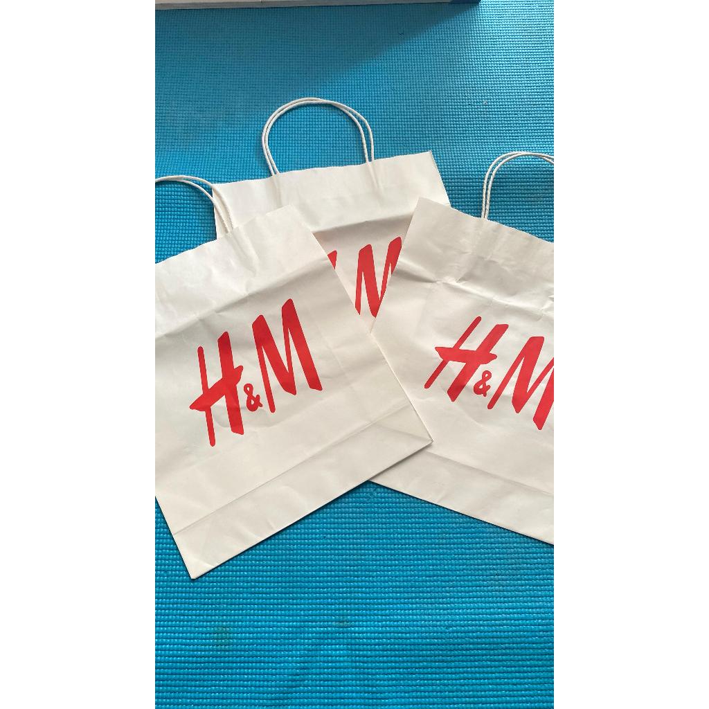 

Paper Bag Banyak Variasi & Ukuran