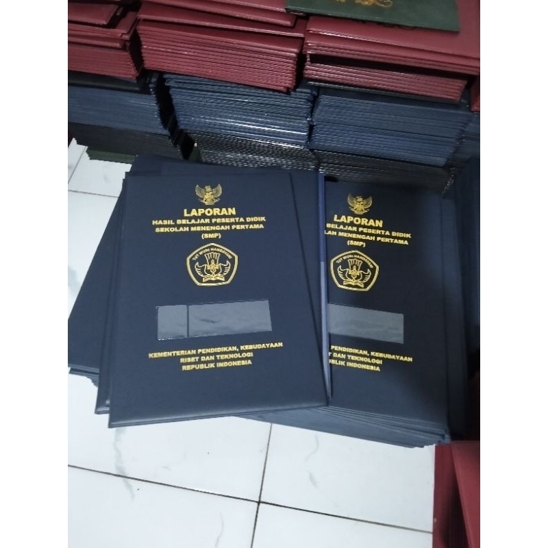 

Sampul Raport Sekolah Menengah Pertama || Cover Raport SMP. Isi 6 Lembar (Umum)