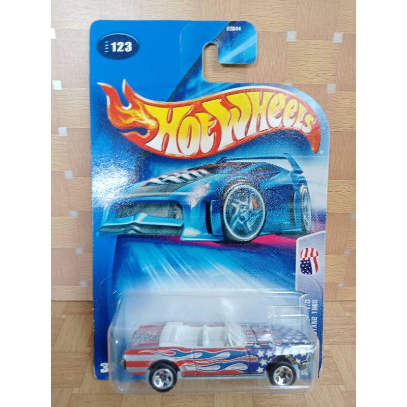 HOT WHEELS MUSTANG 1965/ 65 MUSTANG OPEN HOOD