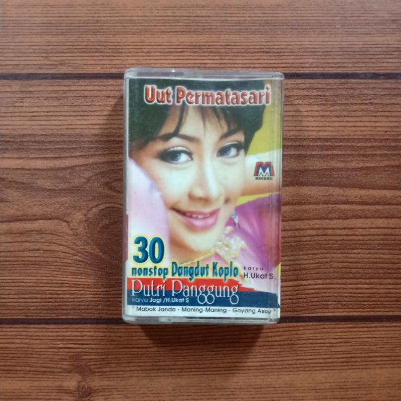 Kaset UUT PERMATASARI 30 nonstop dangdut koplo