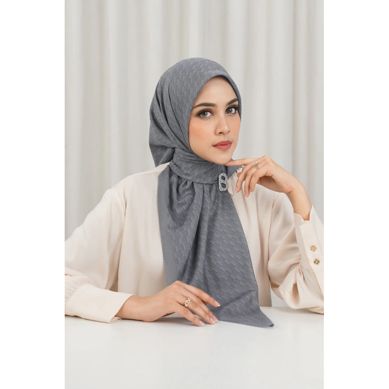 BUTTONSCARVES - LEENA MONOGRAM SQUARE