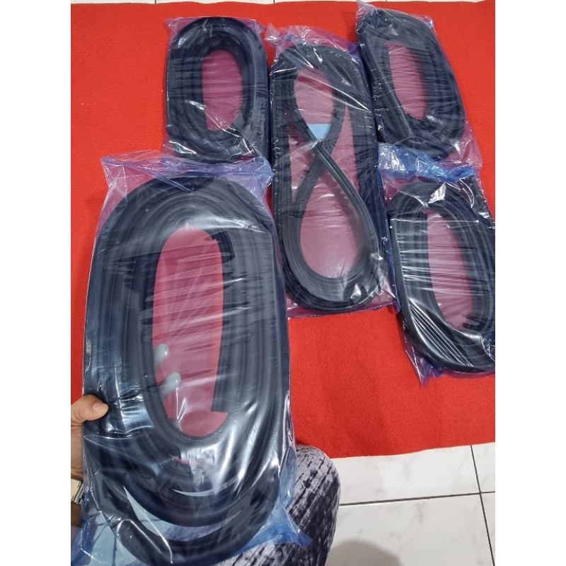 karet balon pintu karet body mobil toyota etios valco