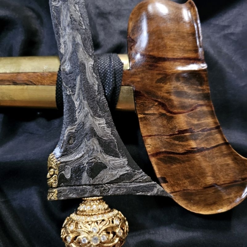 Keris Pulanggeni Lurus Kinatah Makoro Sepuh Emas Ganggang Kanyut Junjung Derajat