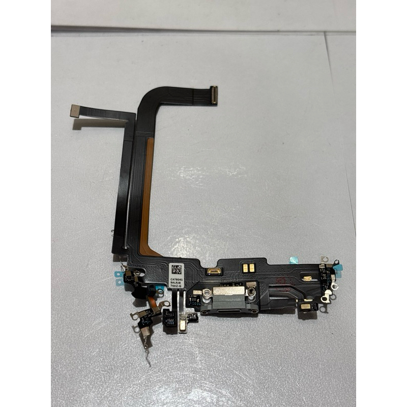 FLEXIBLE KONEKTOR CHARGER CON CAS IPHONE 13 PRO MAX