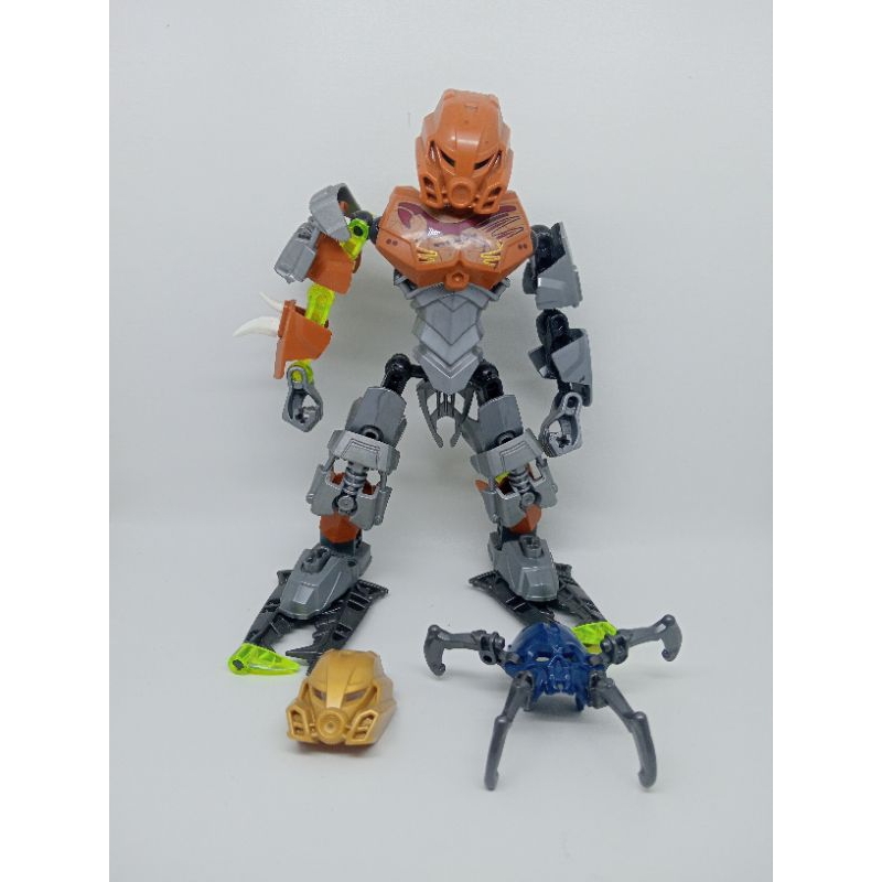 LEGO Bionicle 70785  POHATU  ( Lego bekas )