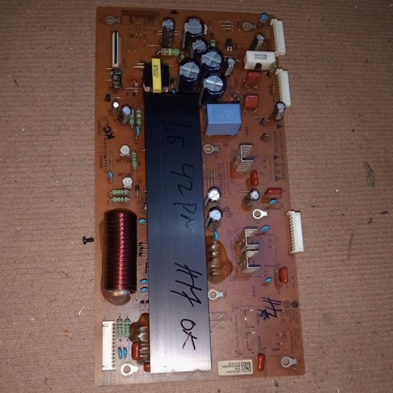 Ysus main LG Plasma 42PN4500