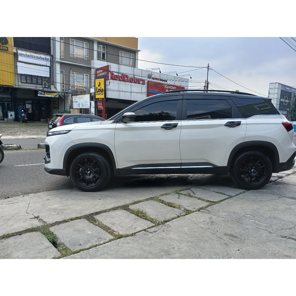 paket velg plus ban accelera 225 50 r18 untuk mobil almaz use velg hsr jelimpo ring 18