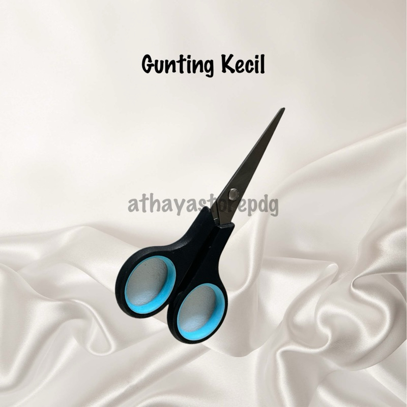 

Gunting Kecil