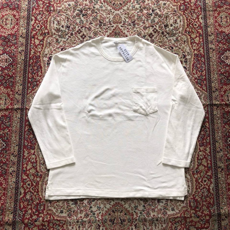 Kaos Uniqlo pocket longsleeve HF541