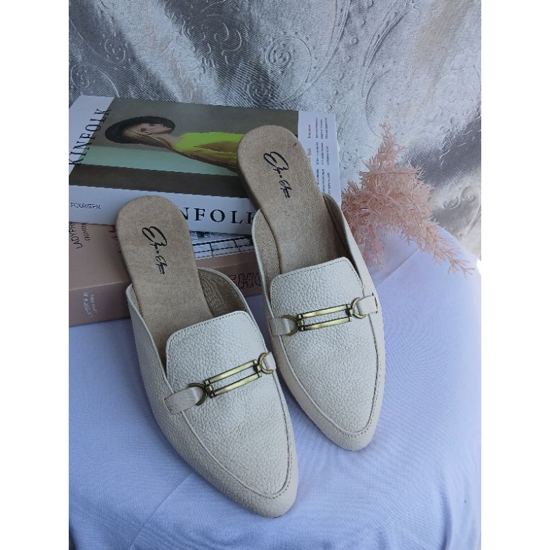 Bustong Wanita Kulit Garut