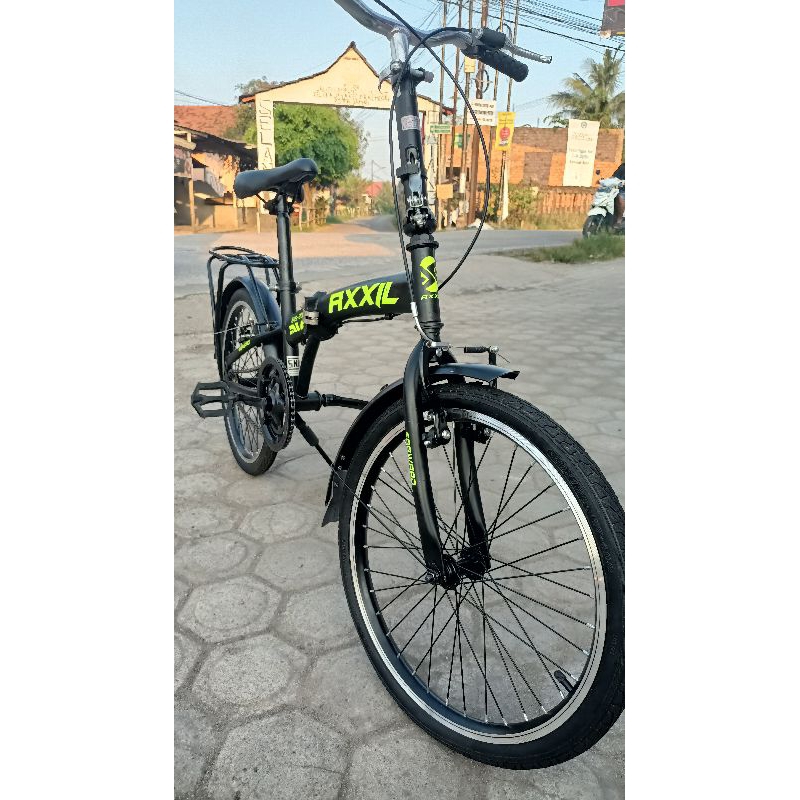 sepeda lipat axxil
