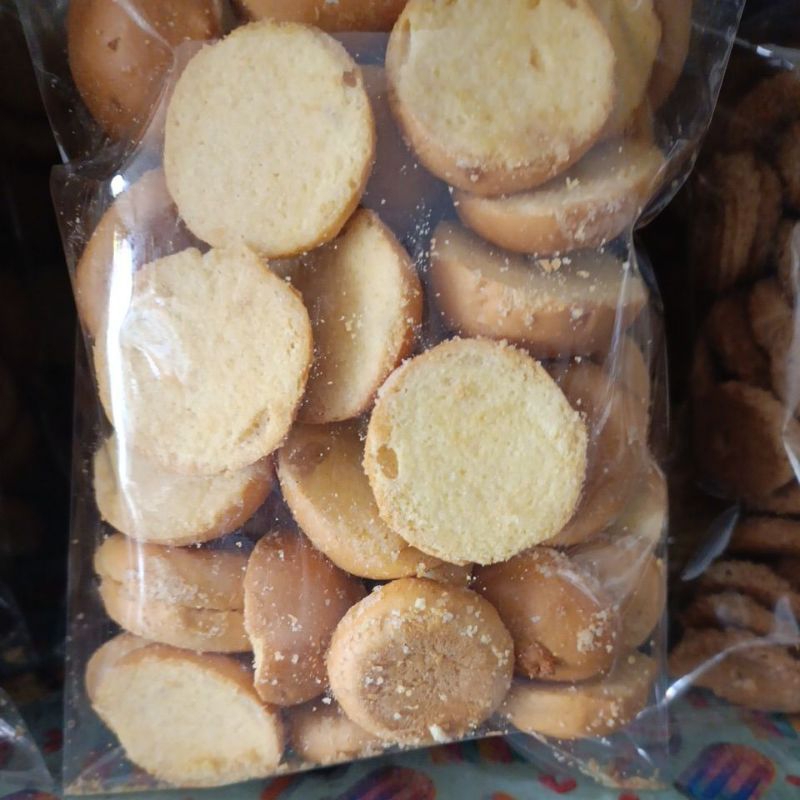 

.roti.semir.bagelan.manis.gurih.renyah.enak