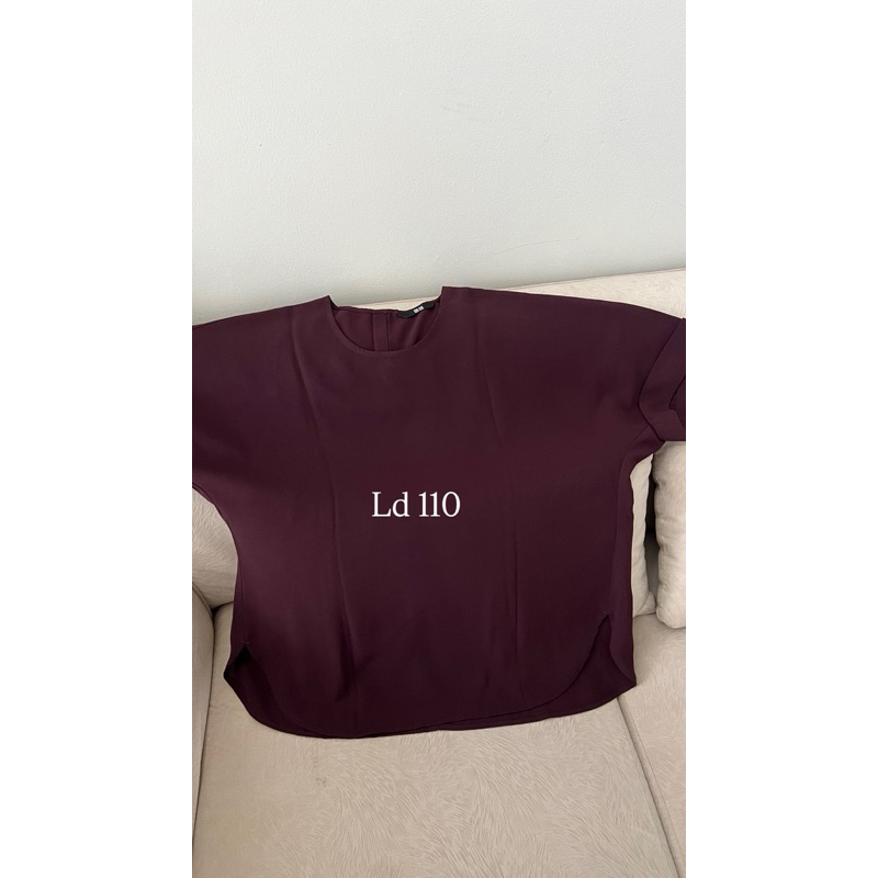 Top Maroon by UNIQLO