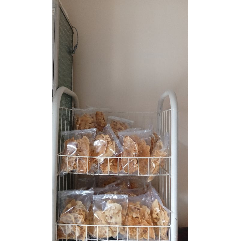 

peyek ELA_KHAS BERBAGAI VARIAN RASA renyah dan tahan lama