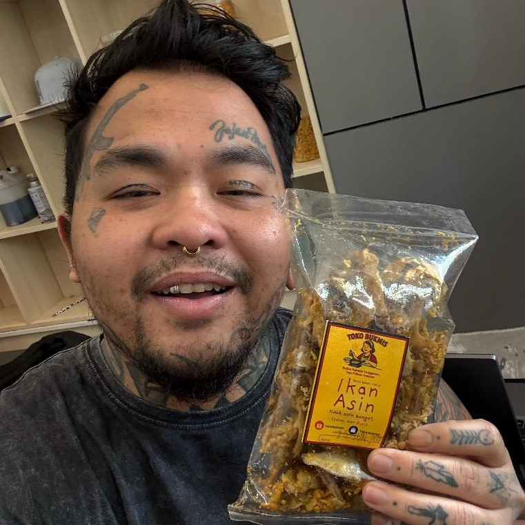 

Maknyuss1 Ikan Asin Crispy Tipis Siap Makan 100 Gram Ikan Crispy Asin - Baby Fish Ikan Asin - Ikan