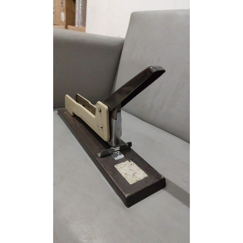 

Hekter bekas Staples Steples Besar Jumbo Jilid Buku Max HD-12L/17 Stapler seken