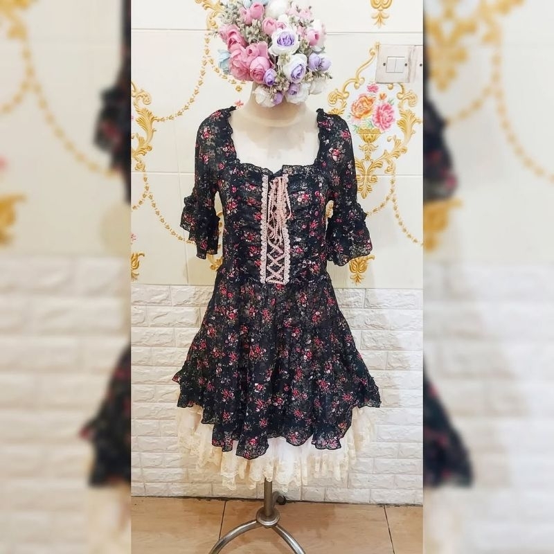 Axes Femme Floral Black