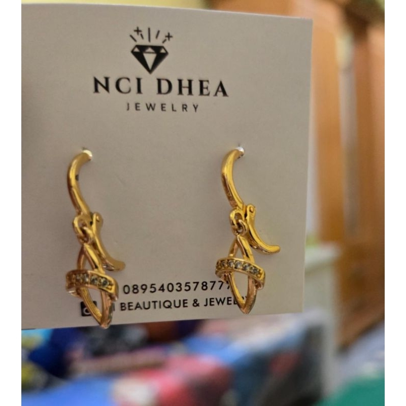 PROMOOOOO,,,,Anting panjang model jepit,warna kuning emas ,,, BESTseller
