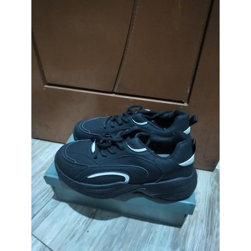 sepatu merk CANI