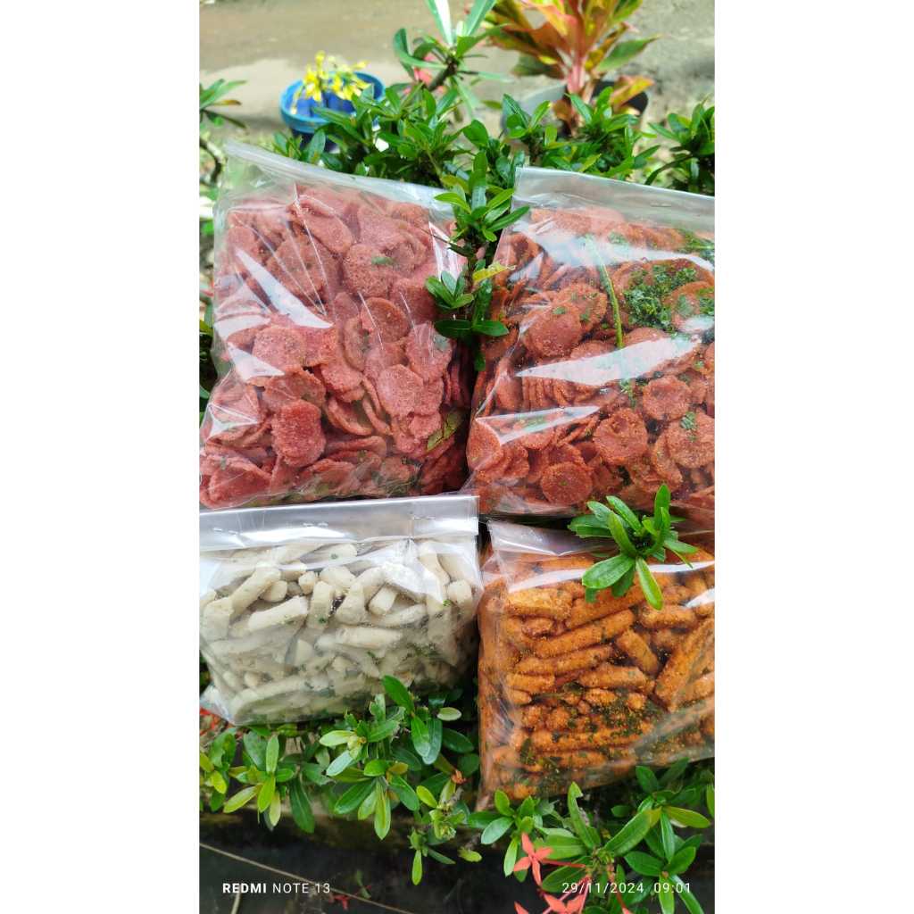 

1 kg Dapat Empat Varian Rasa Basreng Pedas/Original & Krupuk Sosis Pedas/Original Daun Jeruk
