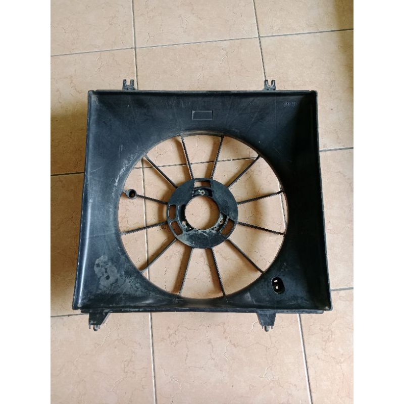 rumah kipas radiator Avanza Xenia 2004 2011 bekas original