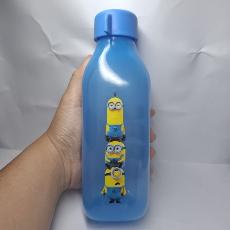 Tupperware Eco Bottle Square 500 ML Minion - Biru
