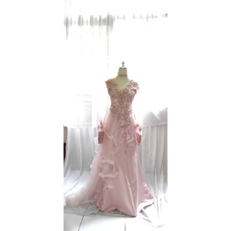 prelove gaun pesta gaun bekas butik