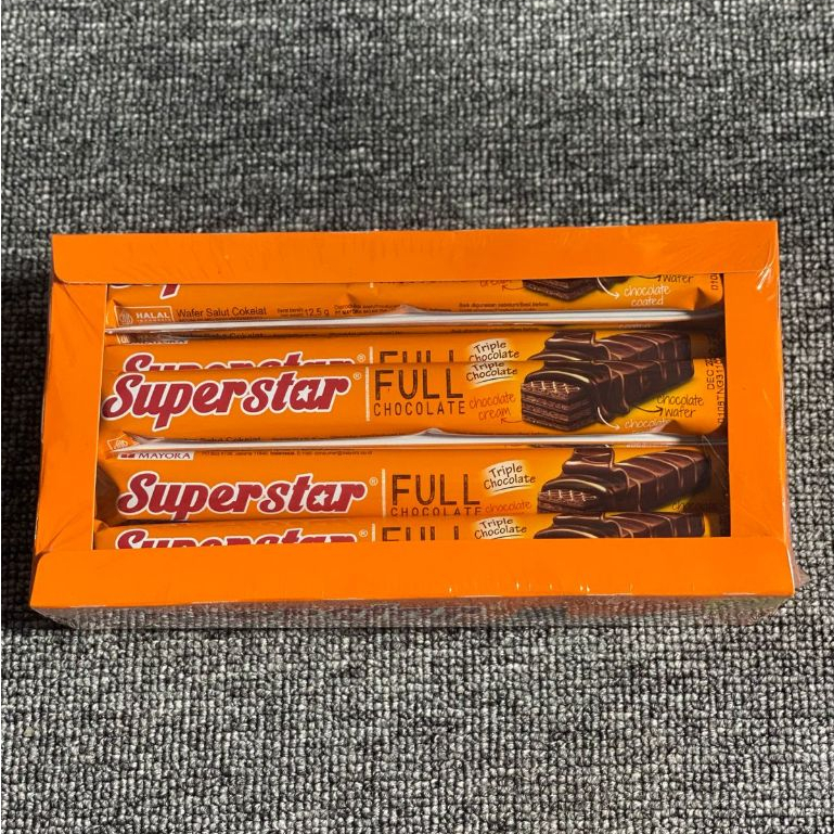 

TOKOSERBII - Superstar Wafer Cokelat Coklat Renyah Triple 18gr isi 20 Pcs