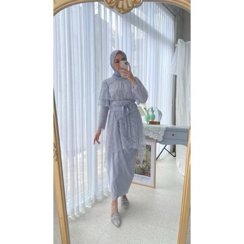 Laura top by Jaleela