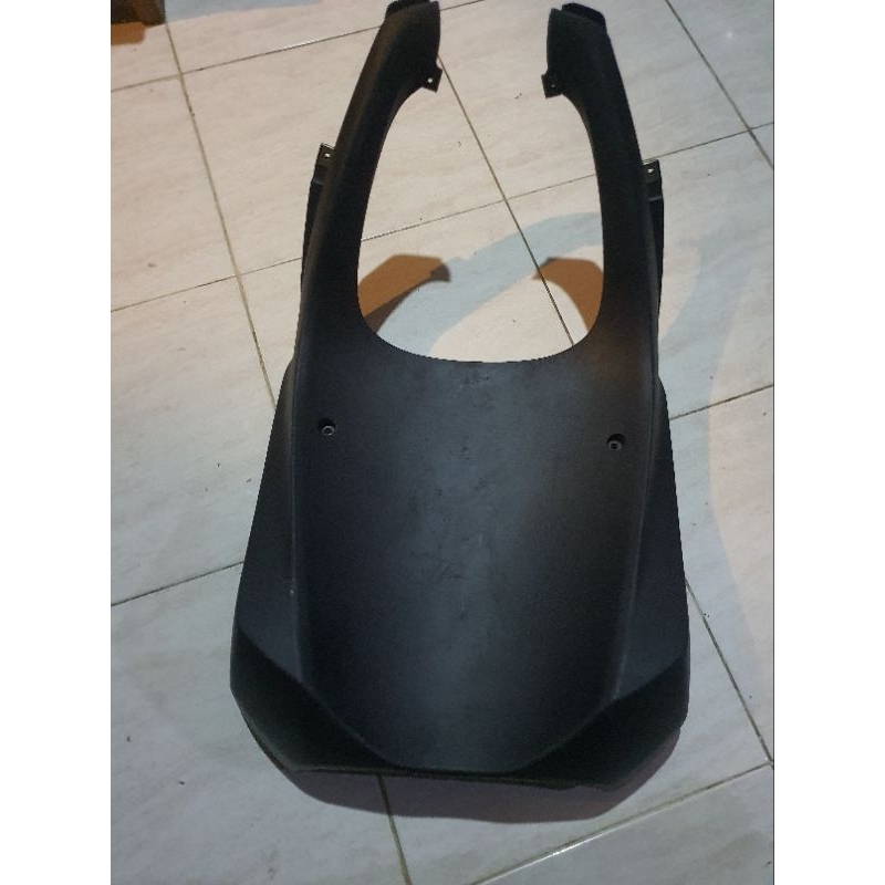Dek paru Lumpur depan/cover front lower beat fi 2012 - 2015 (K25/k25g) original ahm copotan