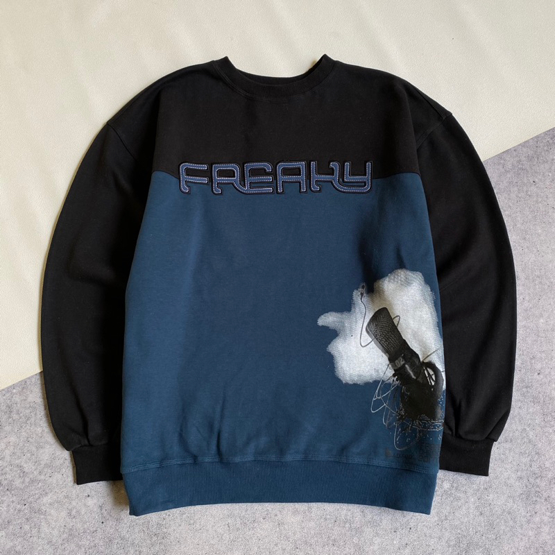 CREWNECK FREAKY